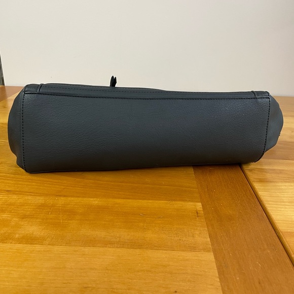 Torrid black purse with 3 compartments - Picture 6 of 14